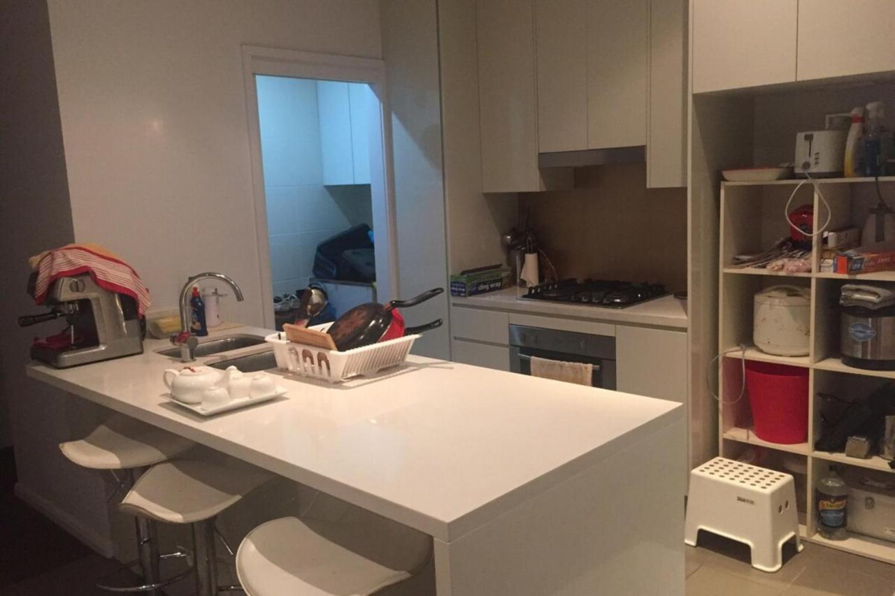 Sun-Drenched 3 Bedroom Apartment In Turrella Mascot Exterior foto